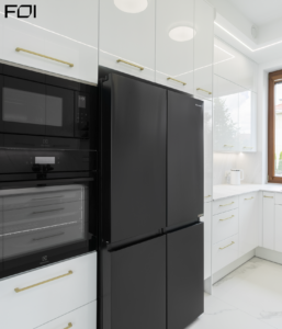 minimalistyczna kuchnia z zabudową stolarską